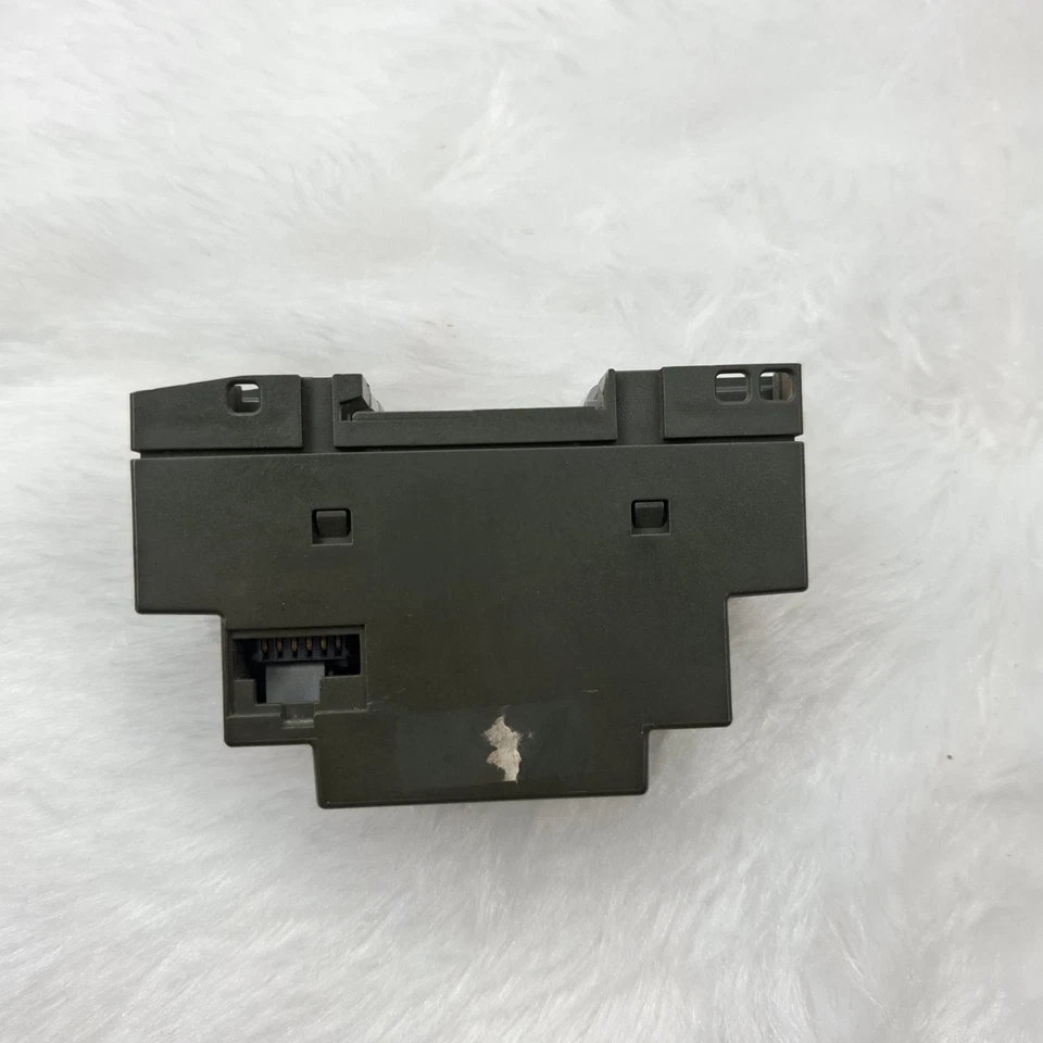 SIEMENS 6ED1055-1MB00-0BA1 LOGO! DM8 12/24R Expansion Module 6ED10551MB000BA1
